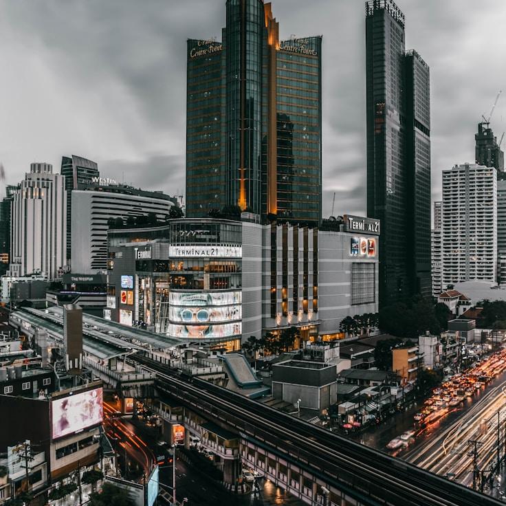 Family routine and school logistics in Florence