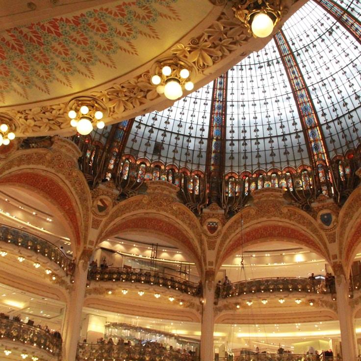 Family-friendly shopping and daily life in Italy